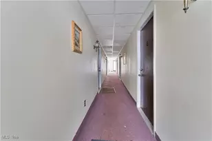 6042 Callaway Cir, Youngstown, OH 44515 - Photo 4