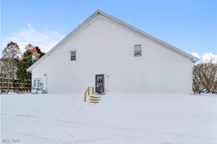 6042 Callaway Cir, Youngstown, OH 44515 - Photo 2