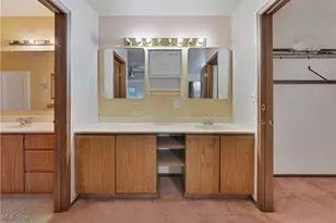 6042 Callaway Cir, Youngstown, OH 44515 - Photo 12