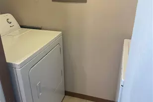 7362 Eisenhower Dr, Boardman, OH 44512 - Photo 8