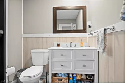 1379 Westlake Avenue, Oakwood, OH 44107 - Photo 36