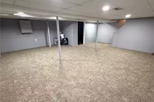 1915 Highlawn Ave, Youngstown, OH 44509 - Photo 16