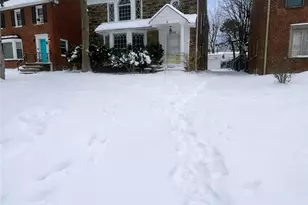 3575 Gridley Rd, Huber Heights, OH 44122 - Photo 4