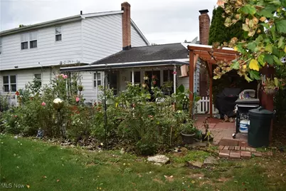 1026 Joy Oval, Green Hills, OH 44131 - Photo 36