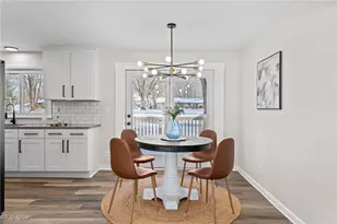 9856 Market Ave N, Hartville, OH 44632 - Photo 16