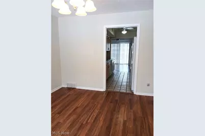 940 Trimble Place, Sagamore Hills, OH 44067 - Photo 8