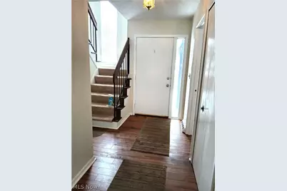 940 Trimble Place, Sagamore Hills, OH 44067 - Photo 2