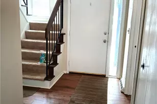 940 Trimble Pl, Sagamore Hills, OH 44067 - Photo 2