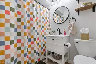 2248 Hivue Dr, Green, OH 44312 - Photo 16