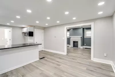 920 Bloomfield Avenue, Akron, OH 44302 - Photo 12