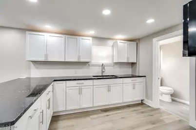 920 Bloomfield Avenue, Akron, OH 44302 - Photo 18