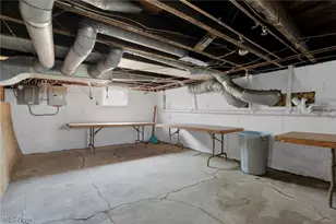 723 N 16th St, Cambridge, OH 43725 - Photo 44