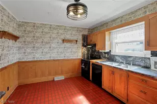 723 N 16th St, Cambridge, OH 43725 - Photo 18