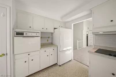 36470 Timberlane Drive, Solon, OH 44139 - Photo 8