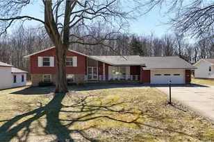 36470 Timberlane Dr, Solon, OH 44139 - Photo 2
