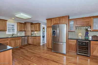 318 Hillside Lane, Chagrin Falls, OH 44022 - Photo 10