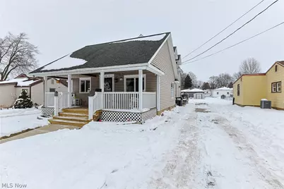 206 Wood Street, Bellevue, OH 44811 - Photo 1