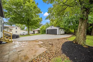 116 Chardon Ave, Chardon, OH 44024 - Photo 32