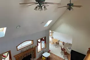 20 Marko Ln, Brooklyn Heights, OH 44131 - Photo 2