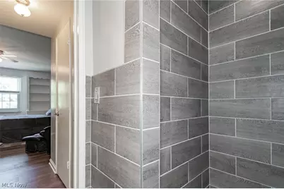 13800 Fairhill Road #419, Loveland, OH 44120 - Photo 18