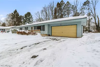 943 N Lake Street, Madison, OH 44057 - Photo 4