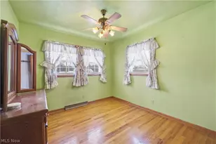 5365 Oakcrest Ave, Austintown, OH 44515 - Photo 12