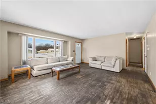 5365 Oakcrest Ave, Austintown, OH 44515 - Photo 4