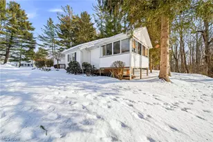 244 S Oval Dr, Chardon, OH 44024 - Photo 2