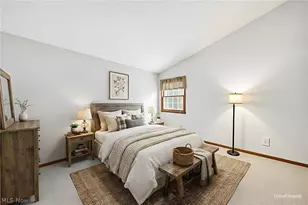 244 S Oval Dr, Chardon, OH 44024 - Photo 12