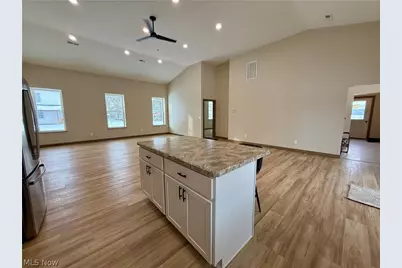 118 E Russell Avenue, West Lafayette, OH 43845 - Photo 4