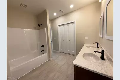 118 E Russell Avenue, West Lafayette, OH 43845 - Photo 12