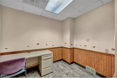 1616 W Main Street, Louisville, OH 44641 - Photo 36