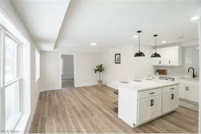 1038 Dell Circle NW, North Canton, OH 44720 - Photo 10