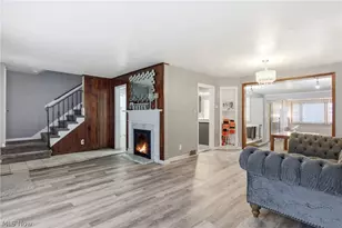 1934 Beverly Hills Dr, Euclid, OH 44117 - Photo 4