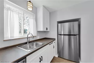 1910 9th Street, Cuyahoga Falls, OH 44221 - Photo 6