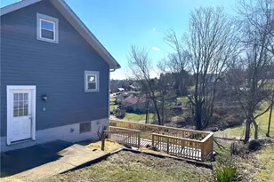 636 Buena Vista Blvd, Steubenville, OH 43952 - Photo 2