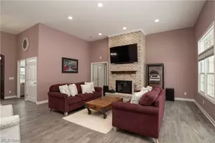 6443 Hills and Dales Rd NW, Canton, OH 44708 - Photo 6