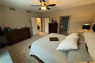 1196 Pine Bluff Dr NE, New Philadelphia, OH 44663 - Photo 20