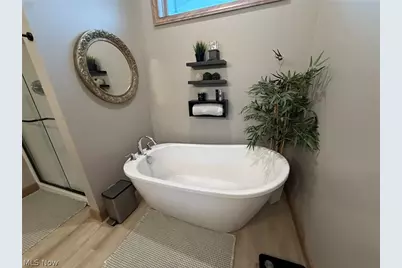 1196 Pinebluff Drive NE, New Philadelphia, OH 44663 - Photo 26