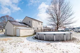 1860 Paradise St SE, East Sparta, OH 44626 - Photo 4