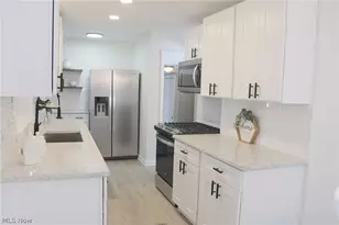 4059 Monticello Blvd, Cleveland Heights, OH 44121 - Photo 12