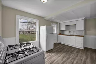 14215 Tuckahoe Ave, Loveland, OH 44111 - Photo 10