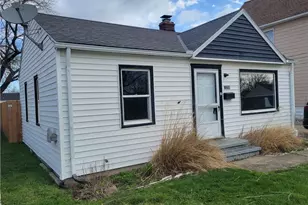 13708 Astor Ave, Loveland, OH 44135 - Photo 2