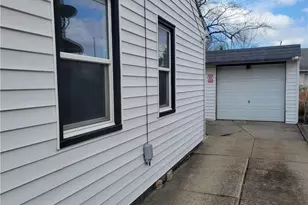 13708 Astor Ave, Loveland, OH 44135 - Photo 4