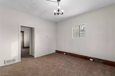 301 E Voris Street, Akron, OH 44311 - Photo 6