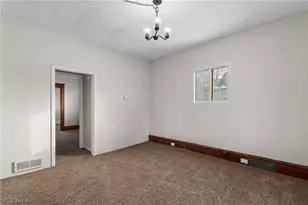 301 E Voris St, Akron, OH 44311 - Photo 6