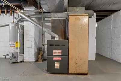 301 E Voris Street, Akron, OH 44311 - Photo 24