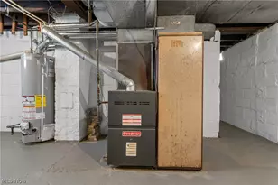 301 E Voris St, Akron, OH 44311 - Photo 24