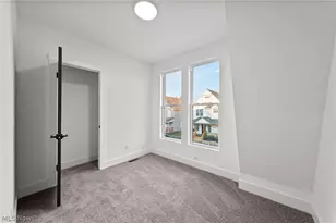 1422 W 77th St, Loveland, OH 44102 - Photo 28