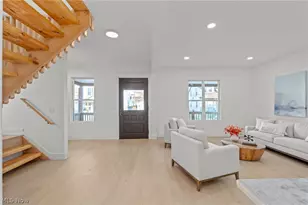 1422 W 77th St, Loveland, OH 44102 - Photo 4